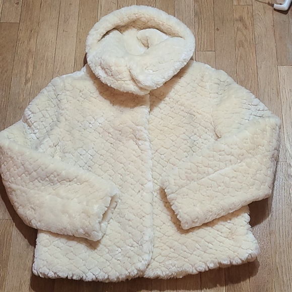 Willi Smith Jackets & Blazers - NWOT Non-Fur Animal Free Jacket